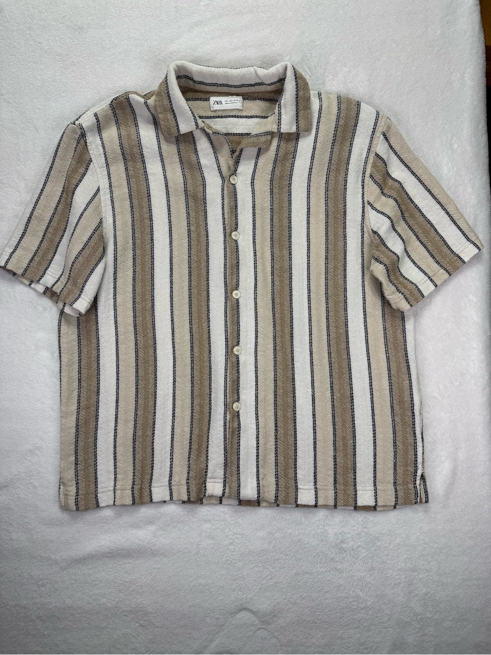 Zara Beige, White and Navy Vertical Stripe Short-Sleeve Button-Down Men Large